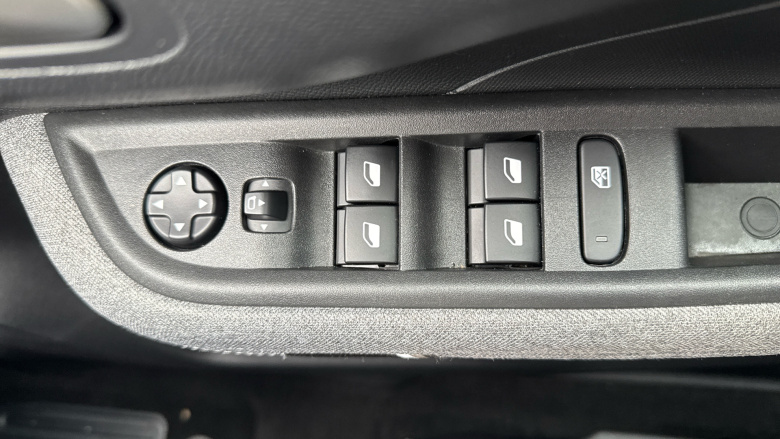 Vauxhall Frontera 83kW GS 44kWh 5dr Auto Electric Estate